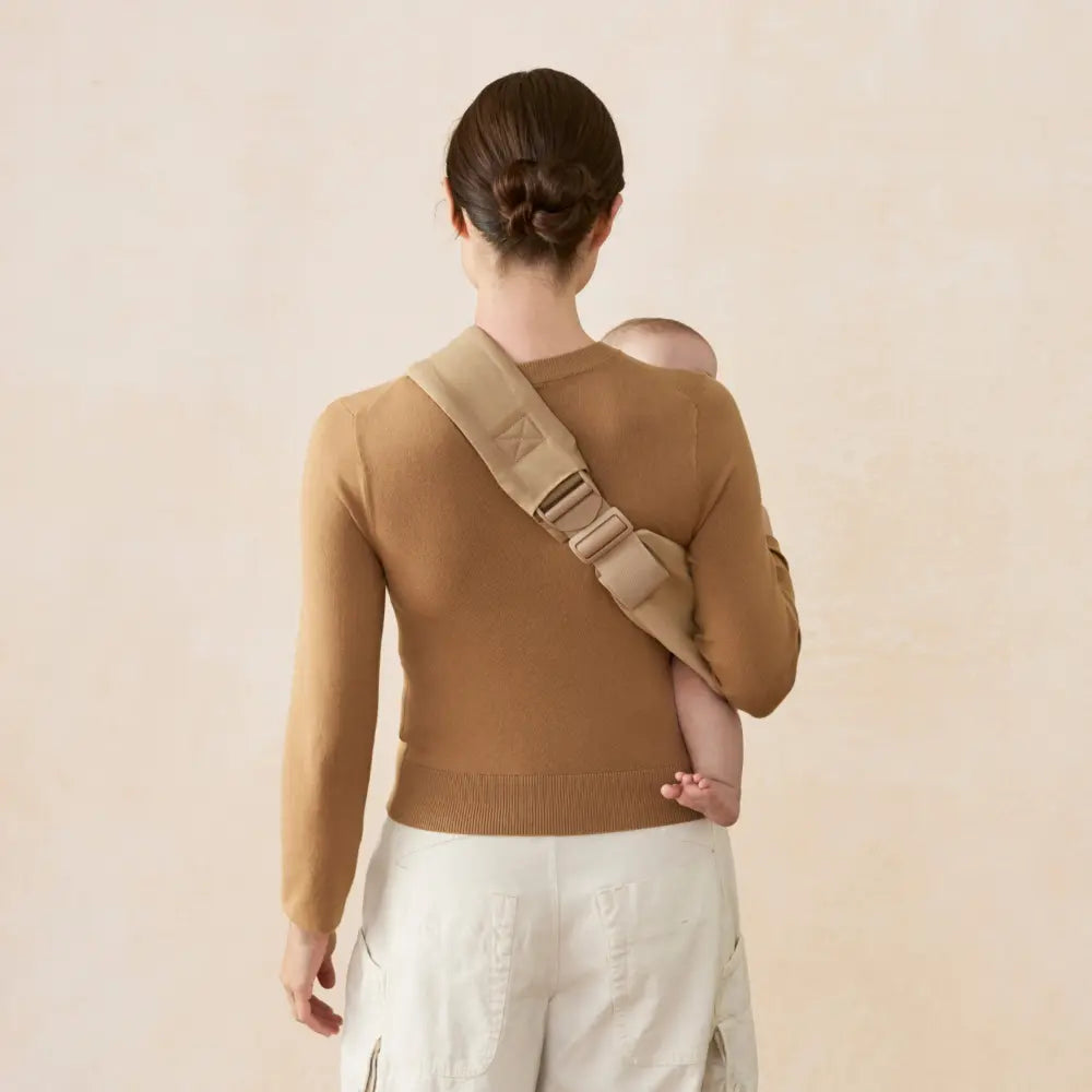 Ergobaby Upsie Sling Baby Carrier, Soft & Ergonomic Carrier with Cushioned Adjustable Shoulder Strap, Bucket Seat, Front Pocket, 100% Breathable Cotton, Perfect for Travel & Everyday Use, 6M - 4Years