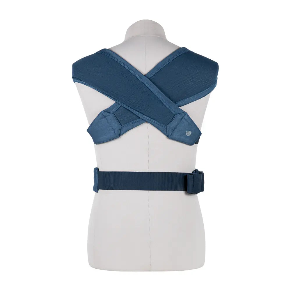 Ergobaby Embrace Newborn Baby Carrier, Soft, Cosy & Lightweight Newborn Ready Carrier, Ergonomic “M” Position, Padded Head & Neck Support, Adjustable Waistbelt & Cross Straps, 2 Carry Positions, Easy to Use, 3-11 Kgs, 0-12 Months, Blue