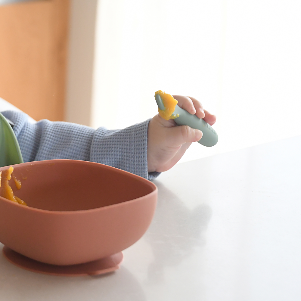 Beaba Set of 2 Silicone Pre-Feeding Spoons for Baby and Infants - Textured Tip + Flat Tip, Gentle on Gums, Short and Round Ergonomic Handle, Soft Food Grade Silicone, 4m+