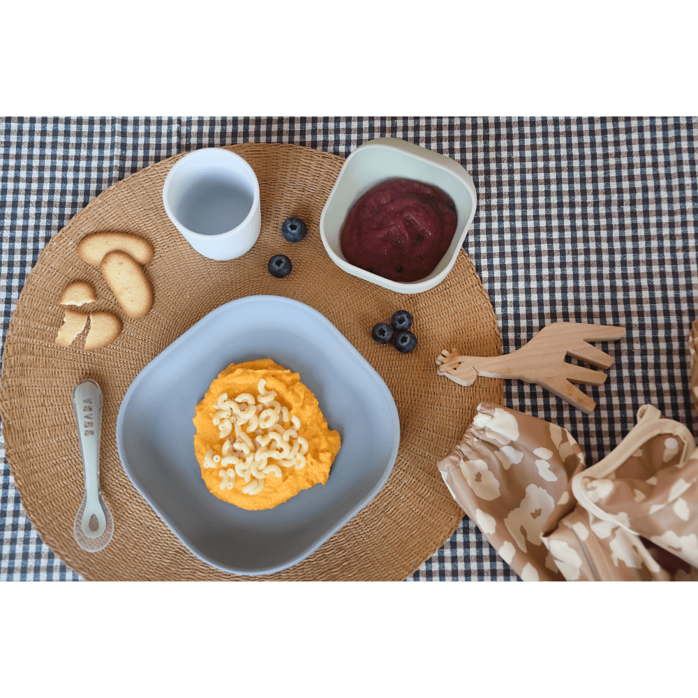 Beaba Silicone 4 Piece Baby Meal Set – Suction Plate, Suction Bowl, Anti-Slip Cup & 2nd Stage Spoon, Non-Slip, Unbreakable, Ergonomic Design, Easy to Clean, BPA-Free Baby Feeding Set for Mess-Free Mealtime Essentials, 4M+