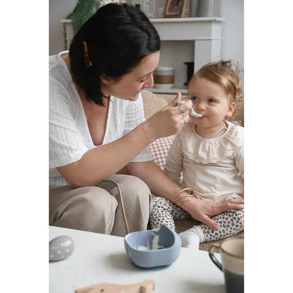 Beaba Silicone Suction Bowl - Non-Slip Baby Feeding Bowl for Self-Feeding & Baby-Led Weaning, Ergonomic Design, Supple and Unbreakable Silicone BPA-Free, 4M+
