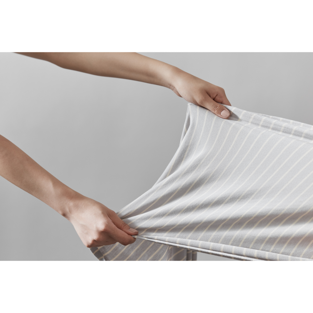 Ergobaby Aura Baby Wrap Carrier – Soft & Breathable Sling for Newborns, Lightweight Elastic Fabric for Womb-Like Comfort, Easy to Tie with Guiding Edge, Compact with Built-in Pouch, Ergonomic & Hip-Healthy, Birth - 12 Months, Grey Stripes