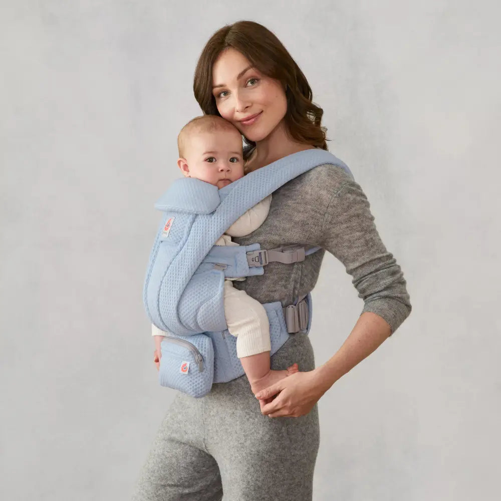 Ergobaby Omni Deluxe Baby Carrier, Lightweight Breathable Soft Mesh, Enhanced Lumbar Support, Adjustable Waistbelt & Cross Straps, Privacy Hood, 4 Carry Positions, 6 Storage Pockets, 3-20Kgs, 0 - 4 Years