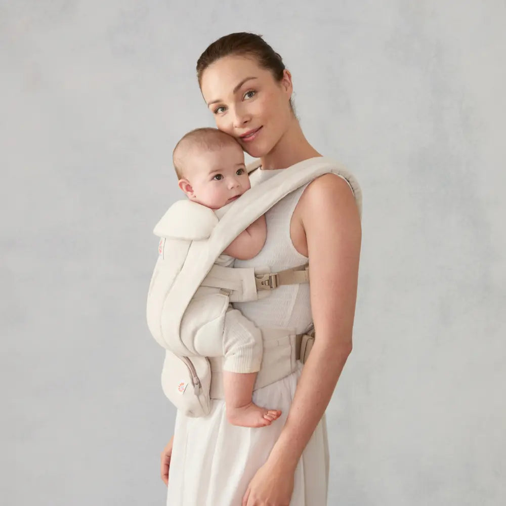 Ergobaby Omni Deluxe Baby Carrier, Lightweight Breathable Soft Mesh Fabric, Enhanced Back Lumbar Support, Adjustable Waistbelt & Cross Straps, Privacy Hood, 4 Carry Positions, 6 Storage Pockets, 3-20Kgs, 0 - 4 Years