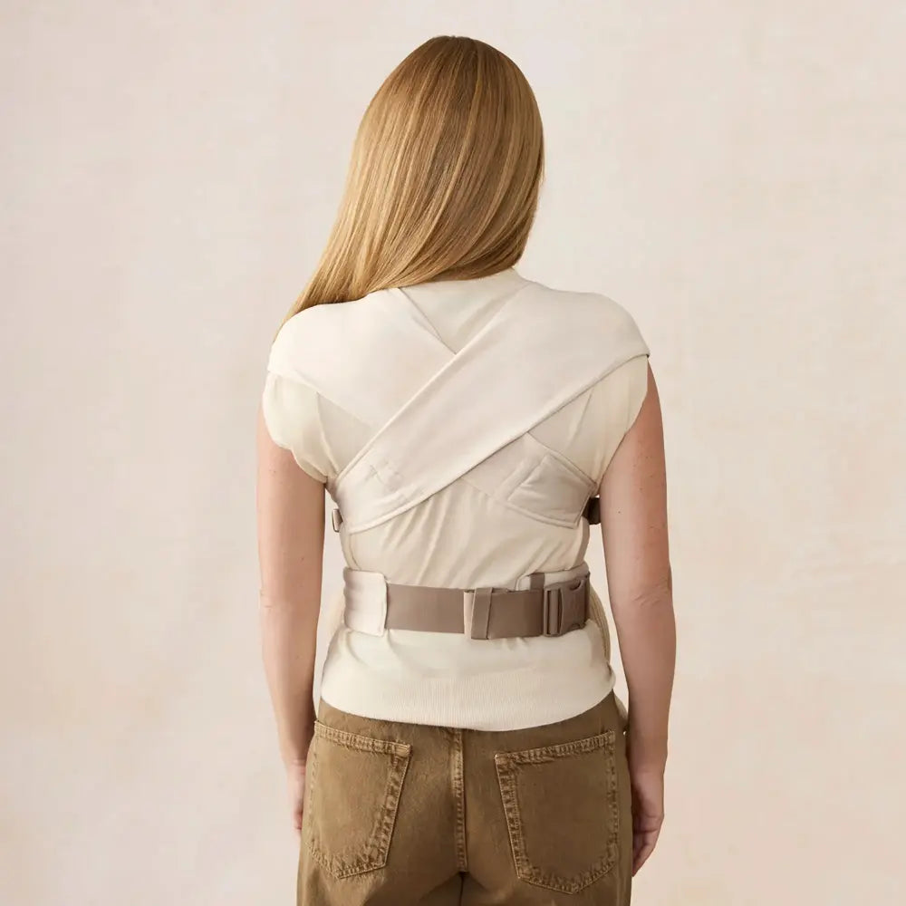 Ergobaby Embrace Newborn Baby Carrier, Soft, Cosy & Lightweight Newborn Ready Carrier, Ergonomic “M” Position, Padded Head & Neck Support, Adjustable Waistbelt & Cross Straps, 2 Carry Positions, Easy to Use, 3-11 Kgs, 0-12 Months