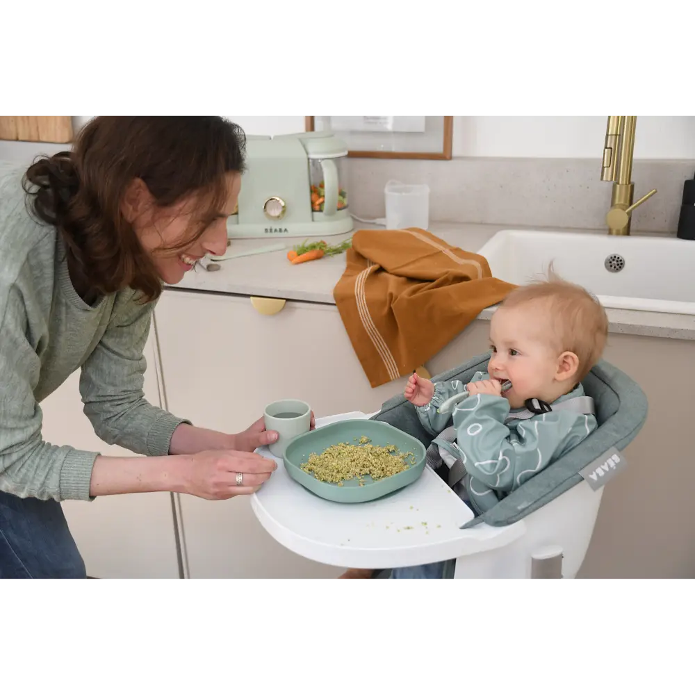 Beaba Silicone 4 Piece Baby Meal Set – Suction Plate, Suction Bowl, Anti-Slip Cup & 2nd Stage Spoon, Non-Slip, Unbreakable, Ergonomic Design, Easy to Clean, BPA-Free Baby Feeding Set for Mess-Free Mealtime Essentials, 4M+