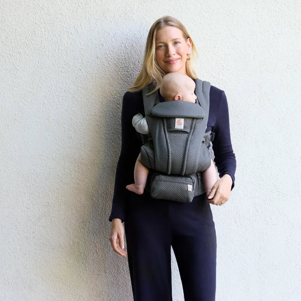 Ergobaby Omni Deluxe Baby Carrier, Lightweight Breathable Soft Mesh, Enhanced Lumbar Support, Adjustable Waistbelt & Cross Straps, Privacy Hood, 4 Carry Positions, 6 Storage Pockets, 3-20Kgs, 0 - 4 Years