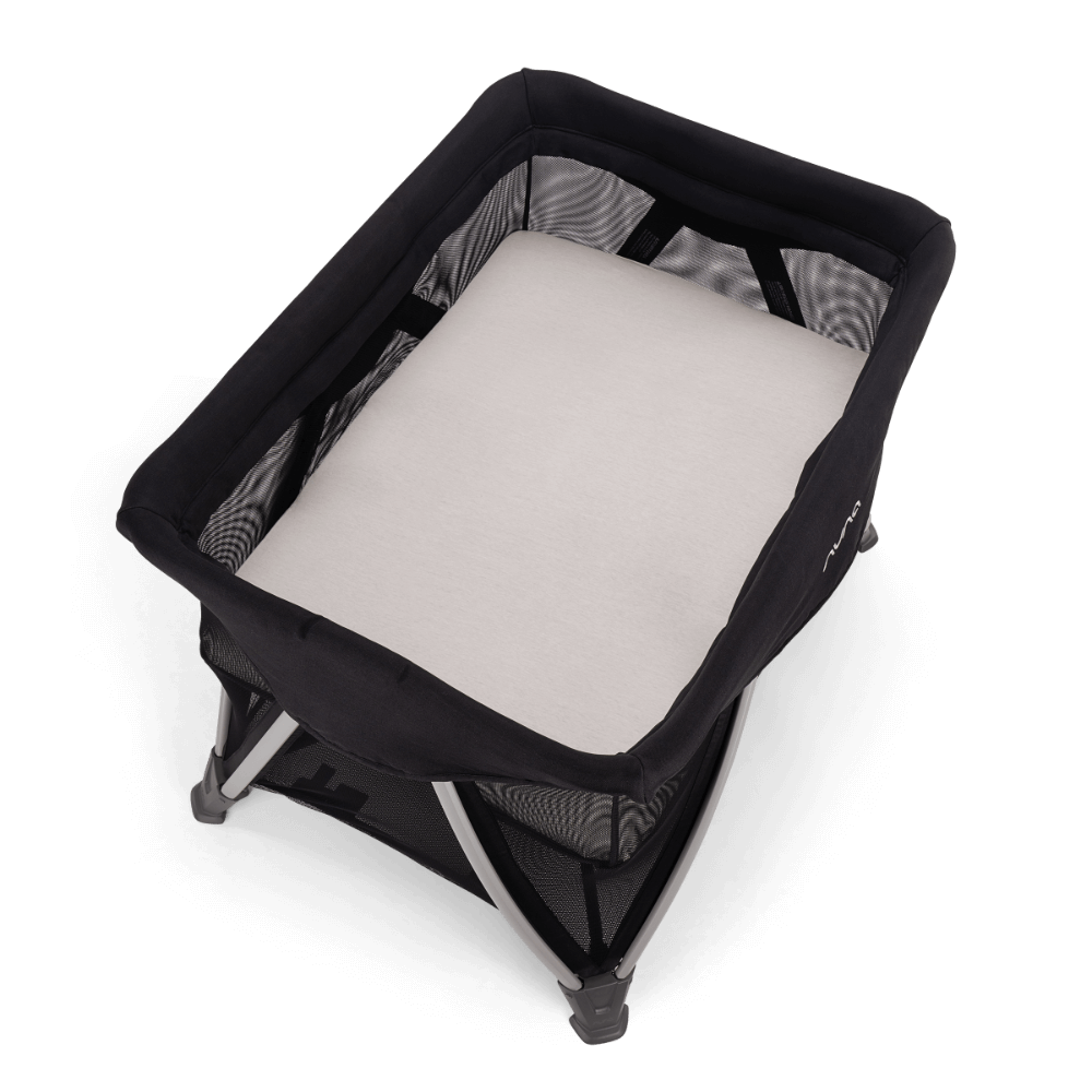Nuna SENA Aire Travel Cot & Playard-With Triple-Layered Mesh Mattress-360 Degree Airflow-One Hand Fold-Light Weight & Portable-Includes Travel Bag-0 to 3Y-Caviar