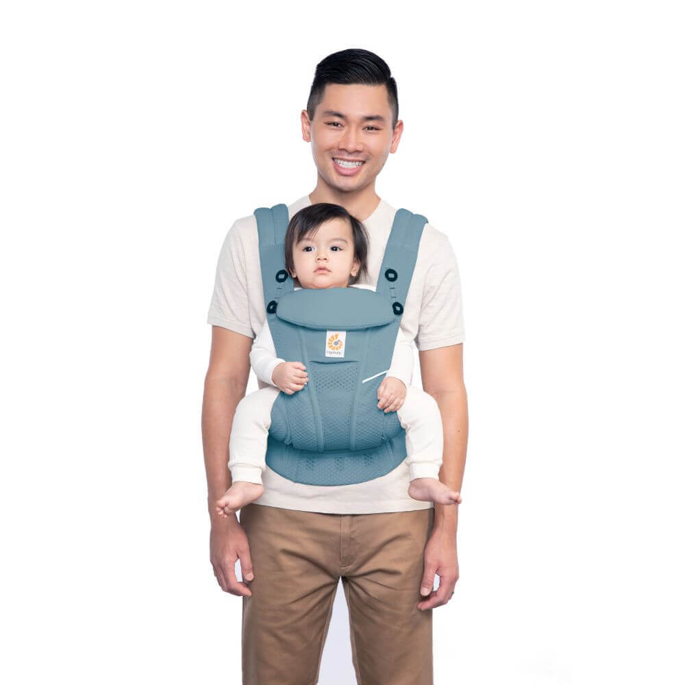 Ergobaby Omni Breeze Baby Carrier - Lightweight Newborn to Toddler Carrier with Breathable Soft Mesh, Enhanced Lumbar Support,  Adjustable Waistbelt & Cross Straps, Privacy Hood, 4 Carry Positions, 3-20Kgs, Birth - 4 Years